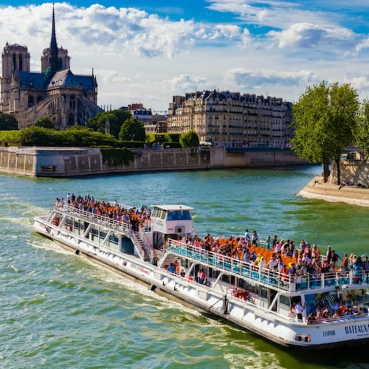 Paseos en barco en París