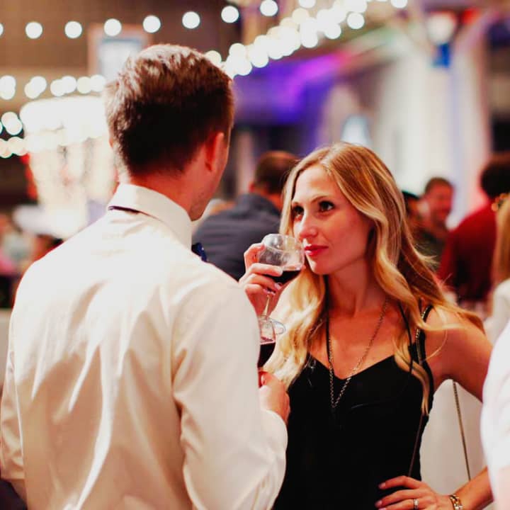 ﻿Fiesta del Vino de Brooklyn: Muestras ilimitadas, Música & Más